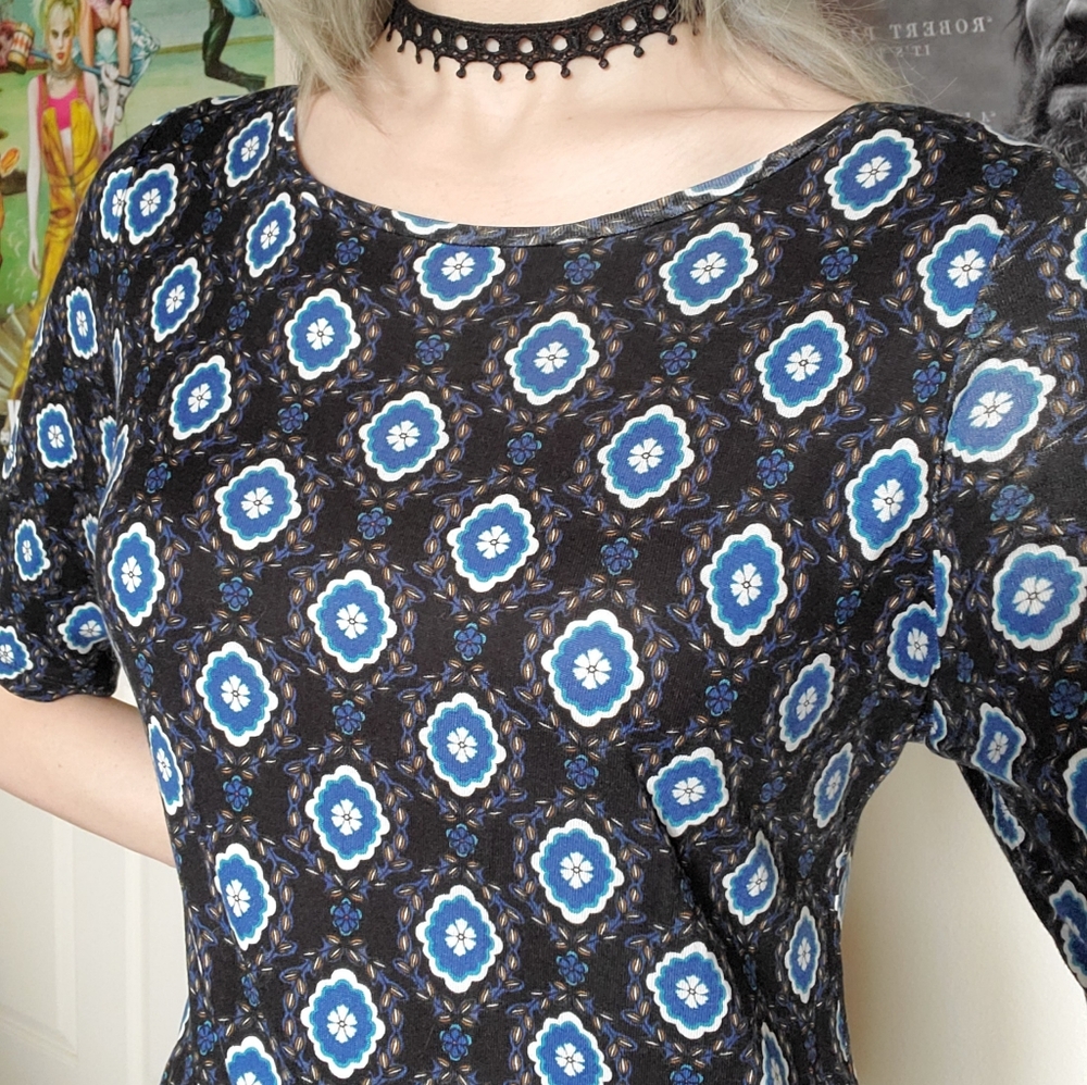 Peacock patterned Loft blouse - Picture 4 of 5